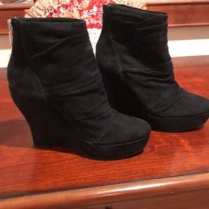 Boutique 9 booties